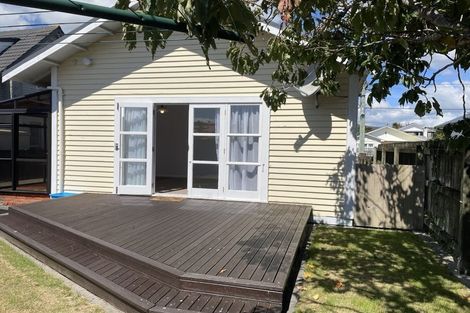 Photo of property in 43 William Street, Petone, Lower Hutt, 5012