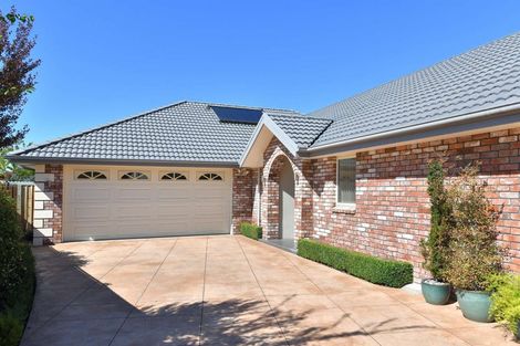 Photo of property in 15 Elm Drive, Rangiora, 7400