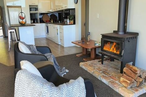 Photo of property in 16 Wilson Avenue, Kawau Island, 0920