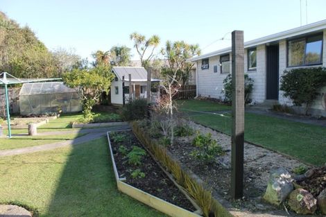 Photo of property in 23 Ngahue Crescent, Carters Beach, Westport, 7825