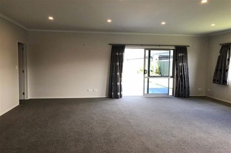 Photo of property in 17 Drake Crescent, Awatoto, Napier, 4110