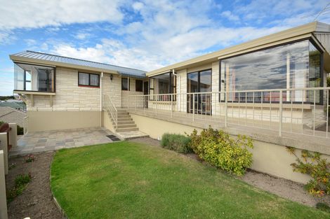 Photo of property in 32 Bangor Terrace, Kew, Dunedin, 9012