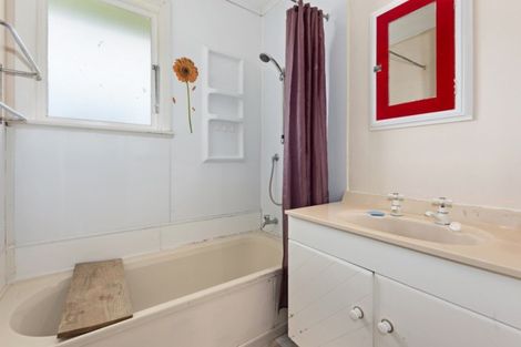 Photo of property in 163 George Street, Stokes Valley, Lower Hutt, 5019