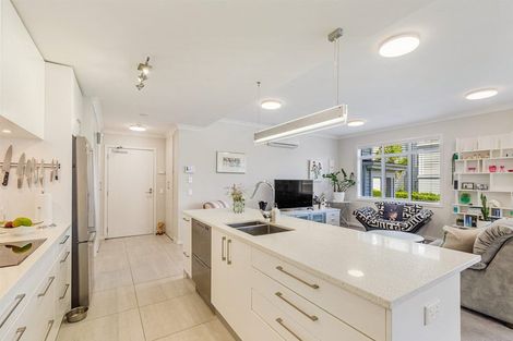 Photo of property in 96 Panorama Heights, Orewa, 0931