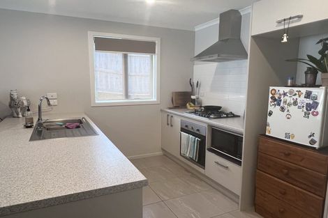 Photo of property in 11 Faber Place, Rototuna North, Hamilton, 3210