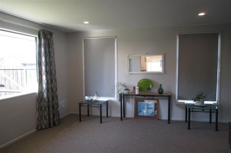 Photo of property in 43 Te Whenu Crescent, Marshland, Christchurch, 8083