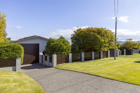 Photo of property in 3 Ingle Avenue, Waipahihi, Taupo, 3330