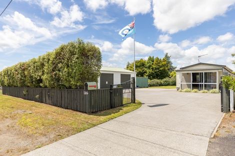 Photo of property in 1279 Egmont Road, Egmont Village, New Plymouth, 4372