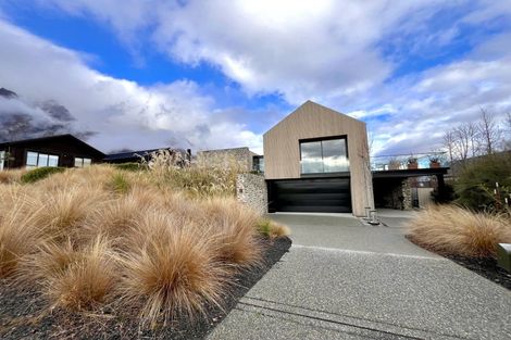 Photo of property in 20 Mckellar Drive, Jacks Point, Queenstown, 9371