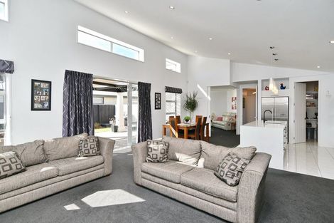 Photo of property in 9 Churchill Drive, Rangiora, 7400