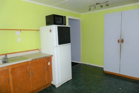 Photo of property in 42 West Coast Road, Te Kopuru, 0371