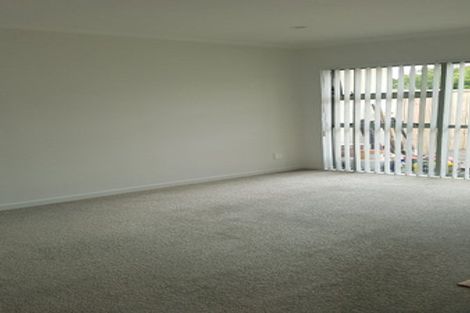 Photo of property in 56 Goldfinch Rise, Unsworth Heights, Auckland, 0632