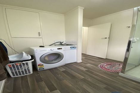 Photo of property in 2/188 Captain Springs Road, Onehunga, Auckland, 1061