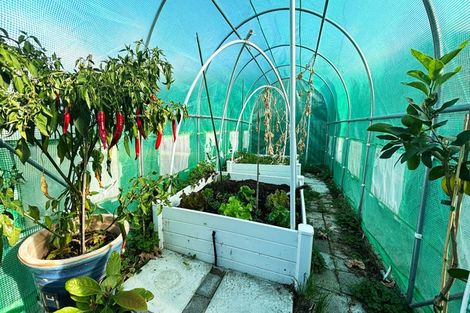 Photo of property in 2 Cole Grove, Wallaceville, Upper Hutt, 5018