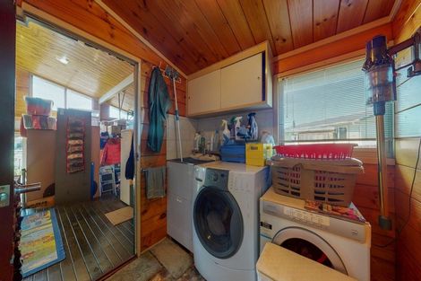 Photo of property in 43 Mahana Road, Ngatea, 3503