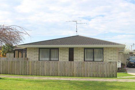 Photo of property in 57 Pemberton Crescent, Greerton, Tauranga, 3112