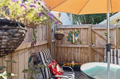 Photo of property in 936b Cameron Road, Gate Pa, Tauranga, 3112