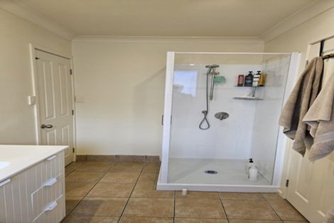 Photo of property in 8 Fresil Lane, Massey, Auckland, 0614