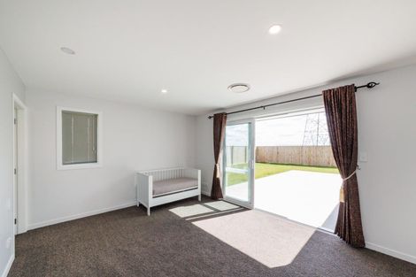Photo of property in 47 Atlantic Drive, Fitzherbert, Palmerston North, 4410