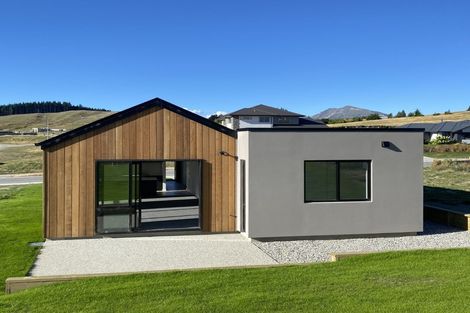 Photo of property in 235 Aubrey Road, Wanaka, 9305
