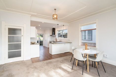 Photo of property in 84 Hazelhurst Pass, Caversham, Dunedin, 9012