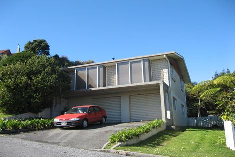 Photo of property in 10 Stanton Crescent, Karoro, Greymouth, 7805