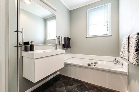 Photo of property in 36 Rimu Street, Maeroa, Hamilton, 3200