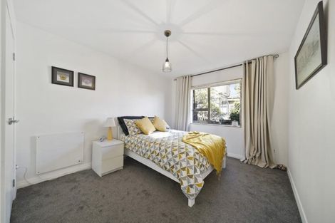 Photo of property in 18b Devon Road, Bucklands Beach, Auckland, 2012