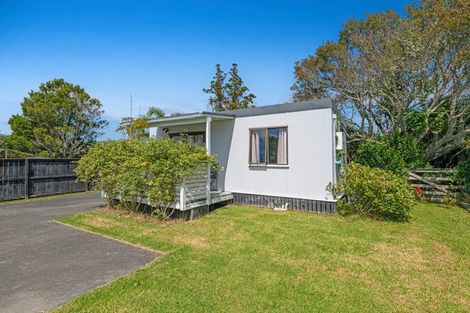 Photo of property in 6 Kauri Road, Stanmore Bay, Whangaparaoa, 0932
