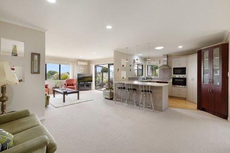 Photo of property in 38 La Colina Place, Bethlehem, Tauranga, 3110