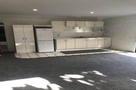 Photo of property in 6 Ferntree Terrace, West Harbour, Auckland, 0618