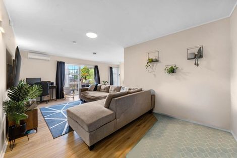 Photo of property in 1/8 Keeney Court, Papakura, 2110