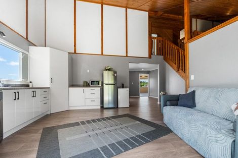 Photo of property in 43 Cable Bay Block Road, Cable Bay, 0420