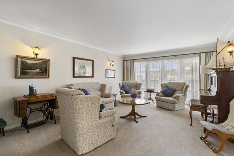 Photo of property in 85 Glenmore Road, Sunnyhills, Auckland, 2010