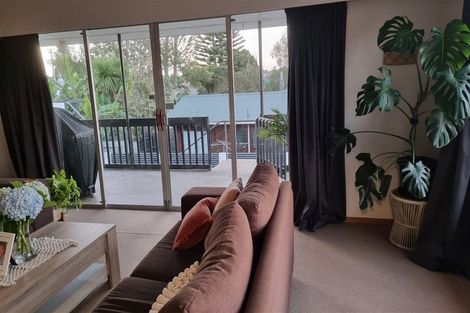 Photo of property in 21 Helvetia Road, Pukekohe, 2120