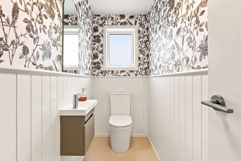 Photo of property in 13a Jackson Street, College Estate, Wanganui, 4500