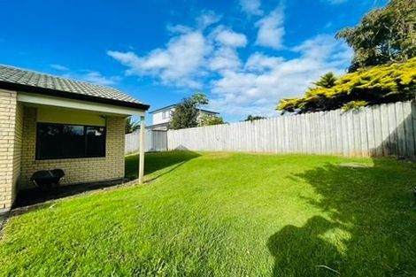 Photo of property in 5 Blueridge Close, Sunnyvale, Auckland, 0612