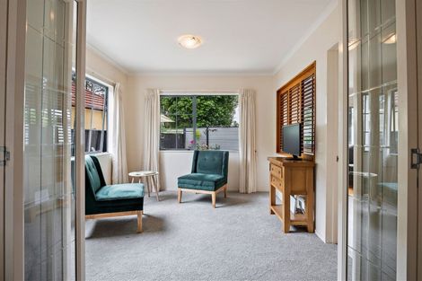 Photo of property in 31 Oakwood Grove, Eastern Beach, Auckland, 2012