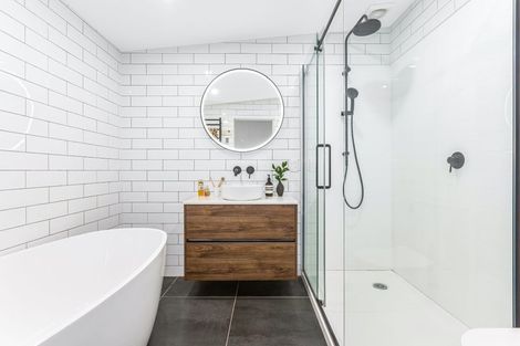 Photo of property in 18 Cuba Street, Petone, Lower Hutt, 5012