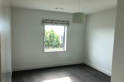 Photo of property in 19 Waitaha Place, Clive, 4102