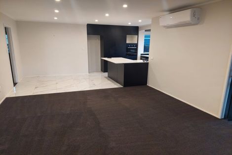 Photo of property in 10/482 Hibiscus Coast Highway, Orewa, 0931