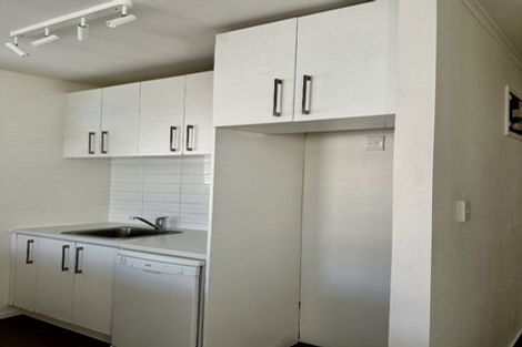 Photo of property in 80 Ngataringa Road, Devonport, Auckland, 0624