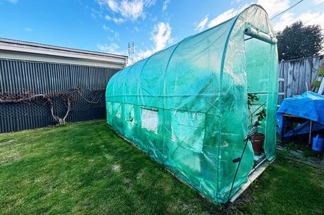 Photo of property in 2 Cole Grove, Wallaceville, Upper Hutt, 5018