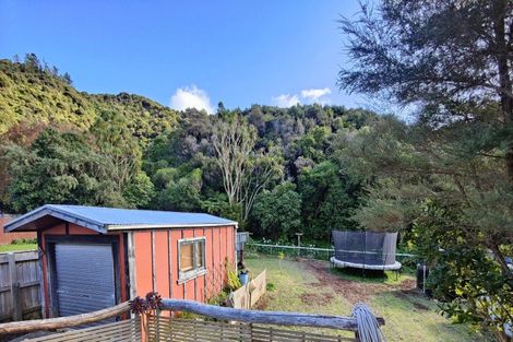 Photo of property in 17 Boyd Grove, Naenae, Lower Hutt, 5011