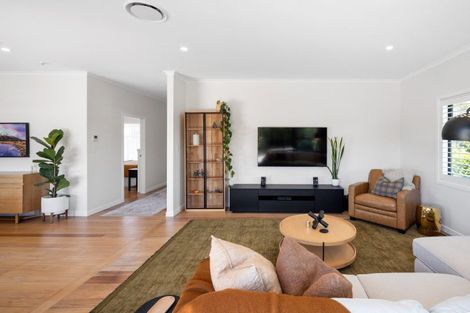 Photo of property in 63 Braid Road, St Andrews, Hamilton, 3200