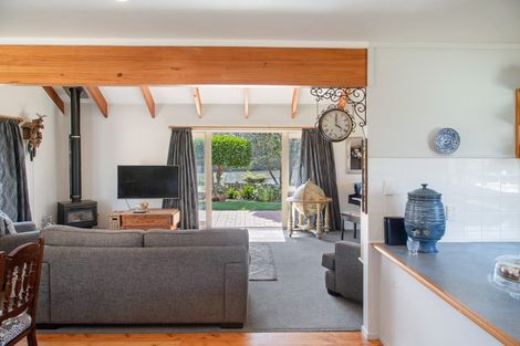 Photo of property in 67 Elsie Drive, Waiuku, 2123