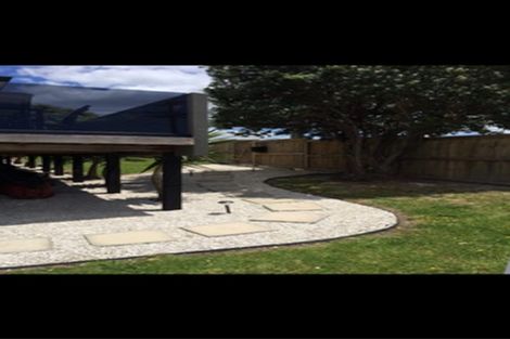 Photo of property in 1/9-11 Masterton Road, Rothesay Bay, Auckland, 0630