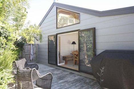 Photo of property in 130 Tirohanga Drive, Whangamata, 3620