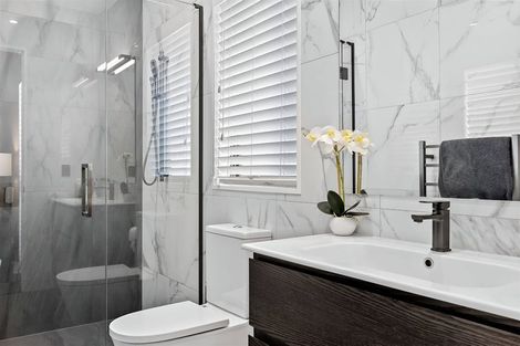 Photo of property in 30b Glandovey Road, Fendalton, Christchurch, 8052