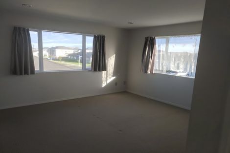 Photo of property in 10 Peerless Avenue, Takanini, 2112